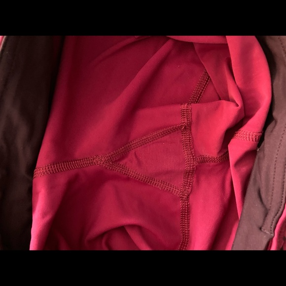 Lululemon run inspire crop, size 6, cranberry. - Picture 3 of 4